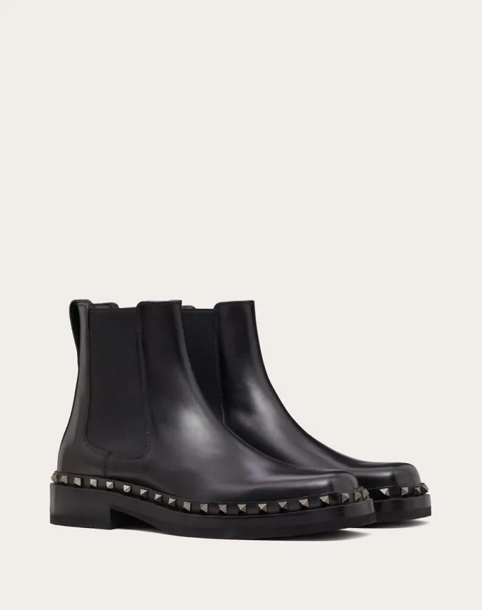 Valentino Boots Man Mway Rockstud Ankle Boot In Calfskin Leather For Man In Black Black Valentino Boots Man Mway Rockstud Ankle Boot In Calfskin Leather For Man In Black Black