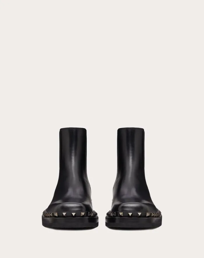 Valentino Boots Man Mway Rockstud Ankle Boot In Calfskin Leather For Man In Black Black Valentino Boots Man Mway Rockstud Ankle Boot In Calfskin Leather For Man In Black Black