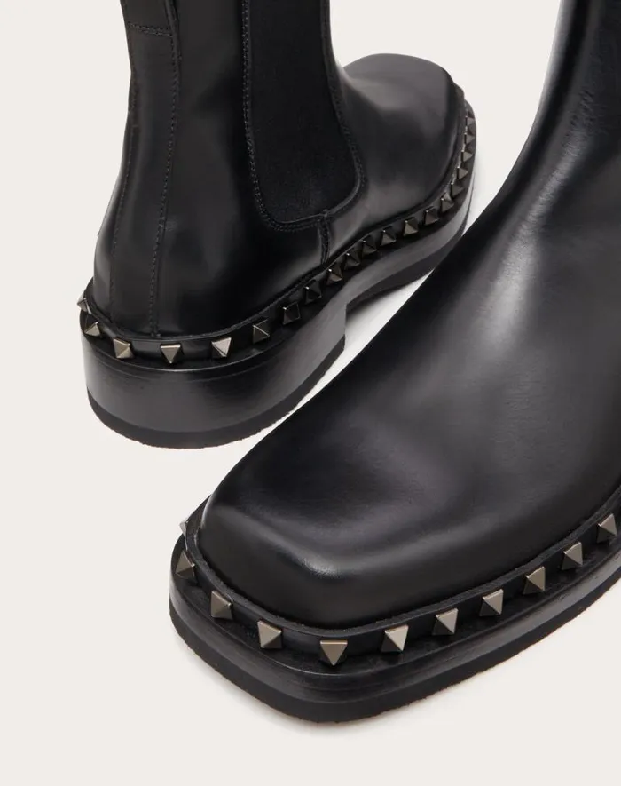 Valentino Boots Man Mway Rockstud Ankle Boot In Calfskin Leather For Man In Black Black Valentino Boots Man Mway Rockstud Ankle Boot In Calfskin Leather For Man In Black Black