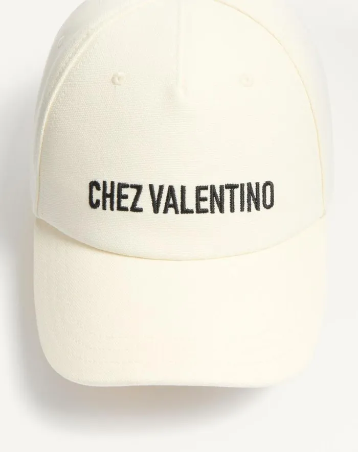 Valentino Hats And Gloves Man Chez Valentino Cotton Baseball Cap With Embroidery For Man In Ivoryblack Ivoryblack Valentino Hats And Gloves Man Chez Valentino Cotton Baseball Cap With Embroidery For Man In Ivoryblack Ivoryblack