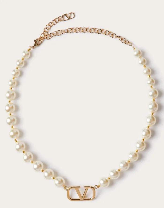 Valentino Jewelry Man Vlogo Signature Metal Choker With Swarovski Pearls For Man In Gold Gold Valentino Jewelry Man Vlogo Signature Metal Choker With Swarovski Pearls For Man In Gold Gold