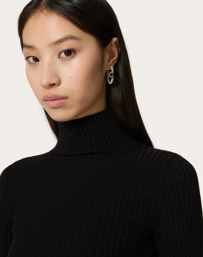 Valentino Jewelry Woman The Bold Edition Vlogo Metal And Swarovski Crystal Earrings For Woman In Palladiumcrystal Palladiumcrystal Valentino Jewelry Woman The Bold Edition Vlogo Metal And Swarovski Crystal Earrings For Woman In Palladiumcrystal Palladiumcrystal