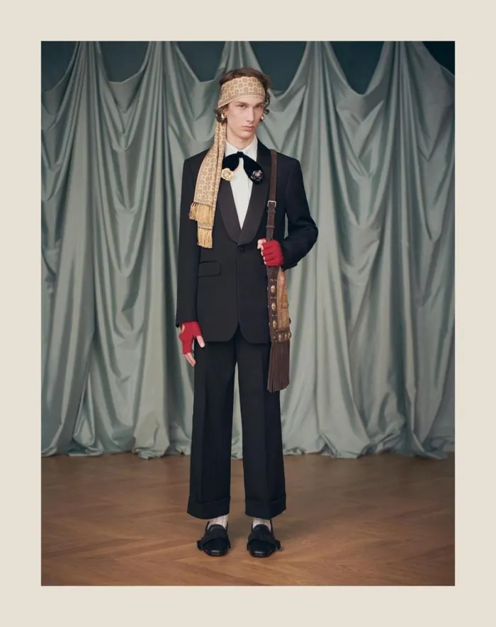 Valentino Laceups And Loafers Man Bowow Leather Loafer For Man In Black Black Valentino Laceups And Loafers Man Bowow Leather Loafer For Man In Black Black