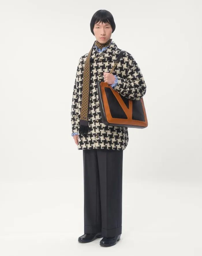 Valentino Outerwear Man Wool Shirt Jacket With Pied De Coque Pattern For Man In Ivoryblack Ivoryblack Valentino Outerwear Man Wool Shirt Jacket With Pied De Coque Pattern For Man In Ivoryblack Ivoryblack