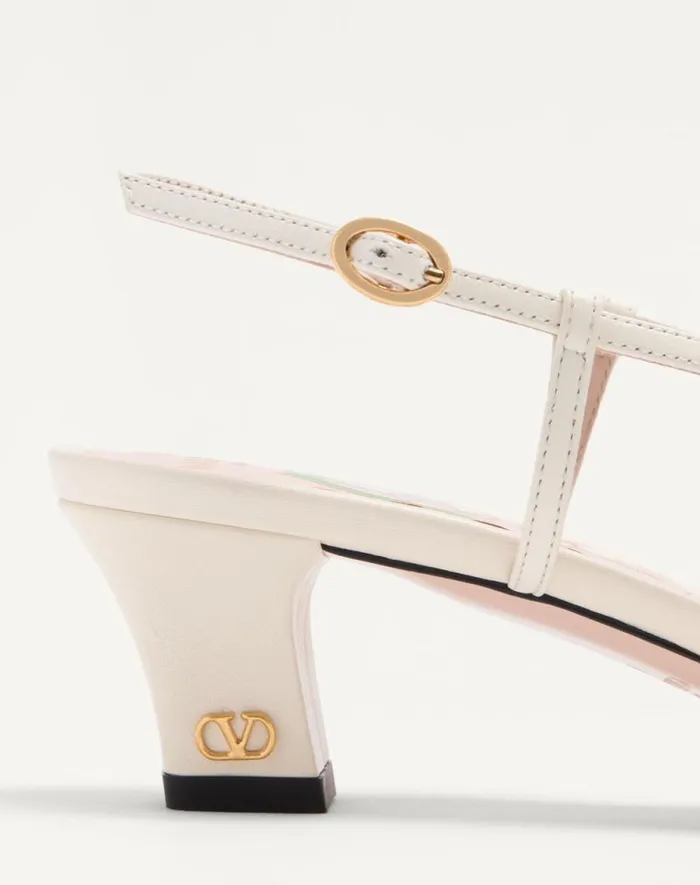 Valentino Pumps Woman Bowow Slingback Pumps In Kidskin With Mirrors And Crystals 45mm For Woman In Ivorysilver Ivorysilver Valentino Pumps Woman Bowow Slingback Pumps In Kidskin With Mirrors And Crystals 45mm For Woman In Ivorysilver Ivorysilver