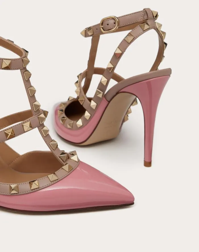 Valentino Pumps Woman Patent Rockstud Caged Pump 100mm For Woman In Ivorypoudre Ivorypoudre Valentino Pumps Woman Patent Rockstud Caged Pump 100mm For Woman In Ivorypoudre Ivorypoudre