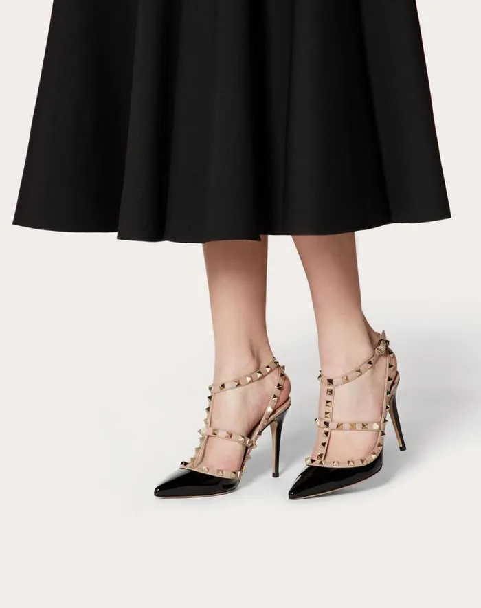 Valentino Pumps Woman Patent Rockstud Caged Pump 100mm For Woman In Ivorypoudre Ivorypoudre Valentino Pumps Woman Patent Rockstud Caged Pump 100mm For Woman In Ivorypoudre Ivorypoudre