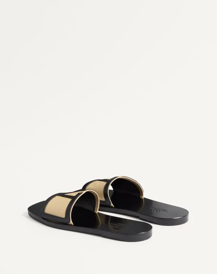 Valentino Sandals Man Viva Superstar Slide Sandal In Nappa Leather For Man In Blackroasted Pecan Blackroasted Pecan Valentino Sandals Man Viva Superstar Slide Sandal In Nappa Leather For Man In Blackroasted Pecan Blackroasted Pecan