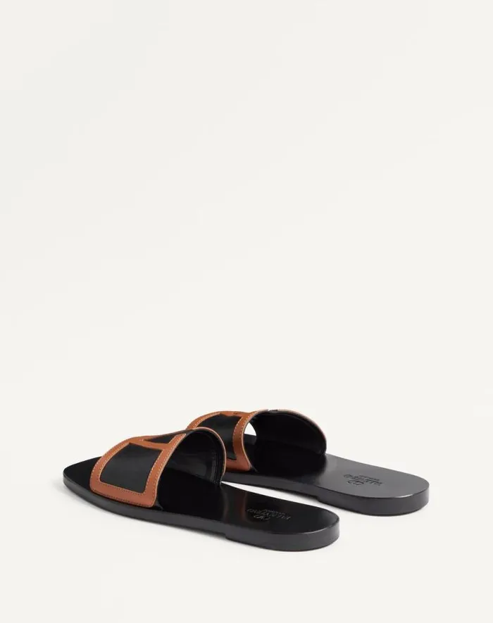Valentino Sandals Man Viva Superstar Slide Sandal In Nappa Leather For Man In Blackroasted Pecan Blackroasted Pecan Valentino Sandals Man Viva Superstar Slide Sandal In Nappa Leather For Man In Blackroasted Pecan Blackroasted Pecan