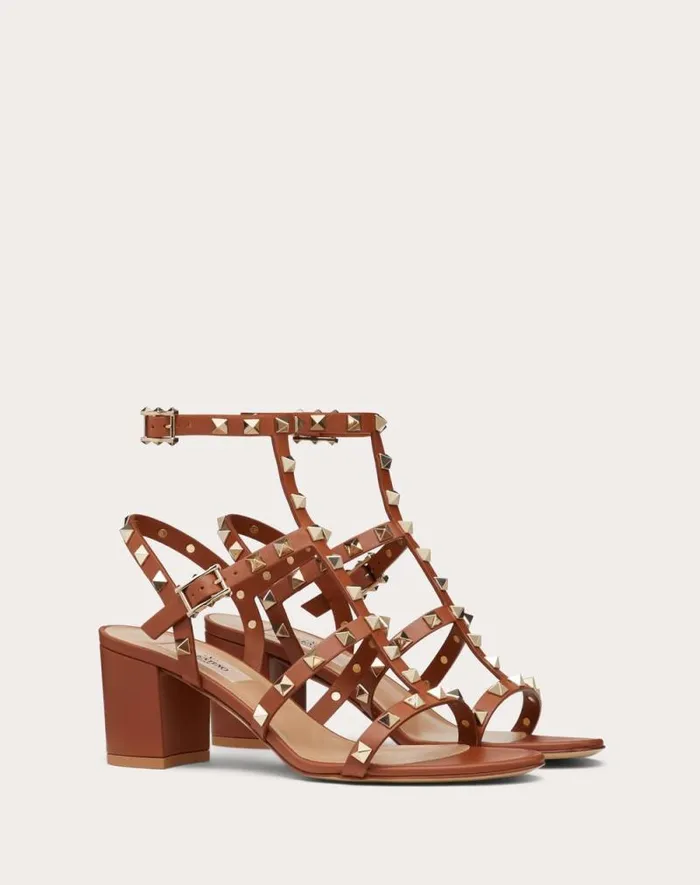Valentino Sandals Woman Rockstud Calfskin Ankle Strap Sandal 60 Mm For Woman In Poudre Poudre Valentino Sandals Woman Rockstud Calfskin Ankle Strap Sandal 60 Mm For Woman In Poudre Poudre