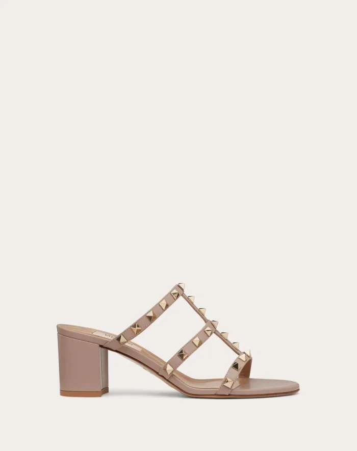 Valentino Sandals Woman Rockstud Calfskin Leather Slide Sandal 60 Mm For Woman In Poudre Poudre Valentino Sandals Woman Rockstud Calfskin Leather Slide Sandal 60 Mm For Woman In Poudre Poudre