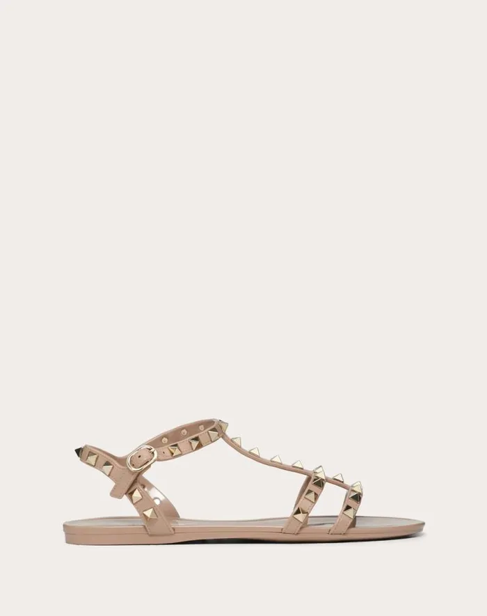 Valentino Sandals Woman Rockstud Flat Rubber Sandal For Woman In Poudre Poudre