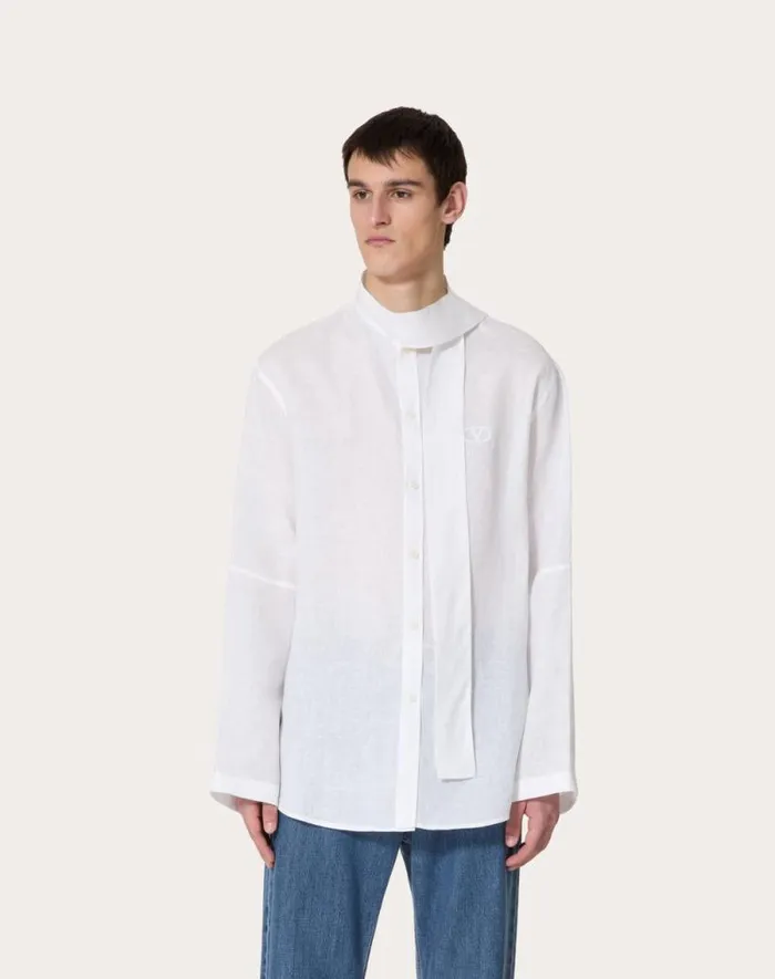 Valentino Shirts Man Linen Shirt With Scarf Collar And Signature Vlogo Embroidery For Man In White White Valentino Shirts Man Linen Shirt With Scarf Collar And Signature Vlogo Embroidery For Man In White White
