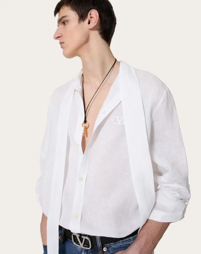 Valentino Shirts Man Linen Shirt With Scarf Collar And Signature Vlogo Embroidery For Man In White White Valentino Shirts Man Linen Shirt With Scarf Collar And Signature Vlogo Embroidery For Man In White White