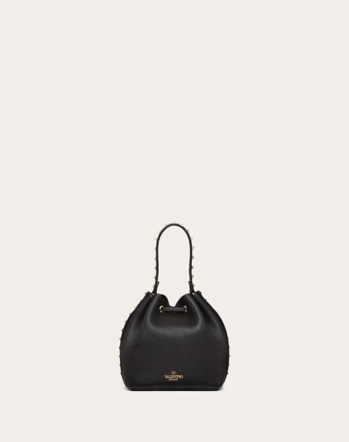Valentino Shoulder Bags Woman Rockstud Grainy Calfskin Bucket Bag For Woman In Light Ivory Light Ivory Valentino Shoulder Bags Woman Rockstud Grainy Calfskin Bucket Bag For Woman In Light Ivory Light Ivory