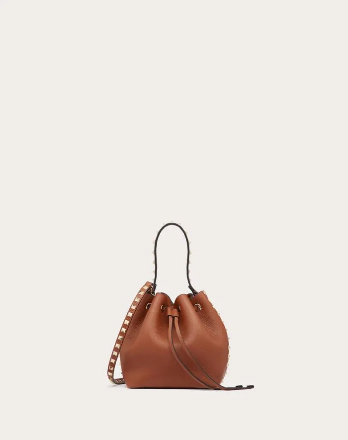 Valentino Shoulder Bags Woman Rockstud Grainy Calfskin Bucket Bag For Woman In Light Ivory Light Ivory Valentino Shoulder Bags Woman Rockstud Grainy Calfskin Bucket Bag For Woman In Light Ivory Light Ivory