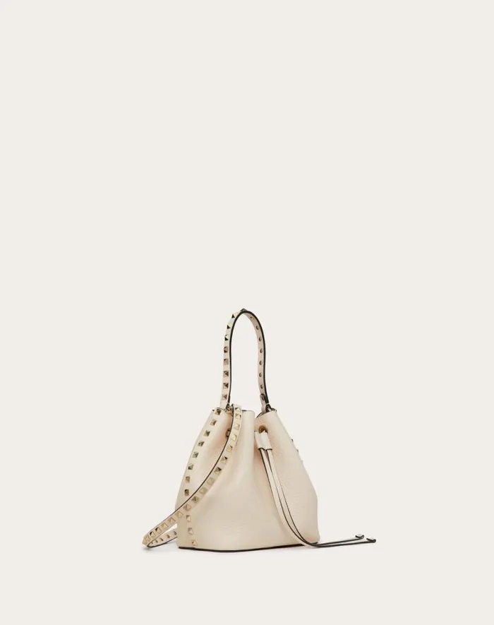 Valentino Shoulder Bags Woman Rockstud Grainy Calfskin Bucket Bag For Woman In Light Ivory Light Ivory Valentino Shoulder Bags Woman Rockstud Grainy Calfskin Bucket Bag For Woman In Light Ivory Light Ivory