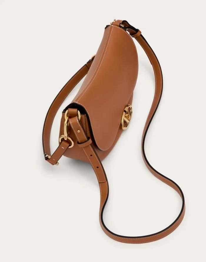 Valentino Shoulder Bags Woman Small Valentino Garavani Ohval Shoulder Bag In Nappa Calfskin For Woman In Black Black