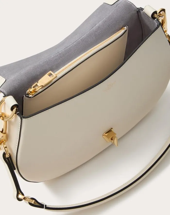 Valentino Shoulder Bags Woman Small Valentino Garavani Ohval Shoulder Bag In Nappa Calfskin For Woman In Black Black