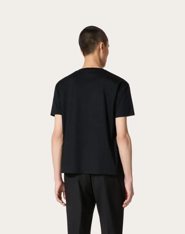 Valentino Tshirts And Sweatshirts Man Cotton Tshirt With Metallic V Detail For Man In Black Black Valentino Tshirts And Sweatshirts Man Cotton Tshirt With Metallic V Detail For Man In Black Black