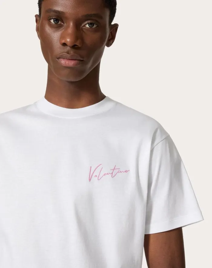 Valentino Tshirts And Sweatshirts Man Valentino Embroidery And Vlogo Signature Print Cotton Tshirt For Man In Stone Stone Valentino Tshirts And Sweatshirts Man Valentino Embroidery And Vlogo Signature Print Cotton Tshirt For Man In Stone Stone
