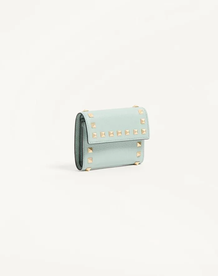 Valentino Wallets And Small Leather Goods Woman Rockstud Trifold Wallet In Grainy Calfskin For Woman In Sky Grey Sky Grey