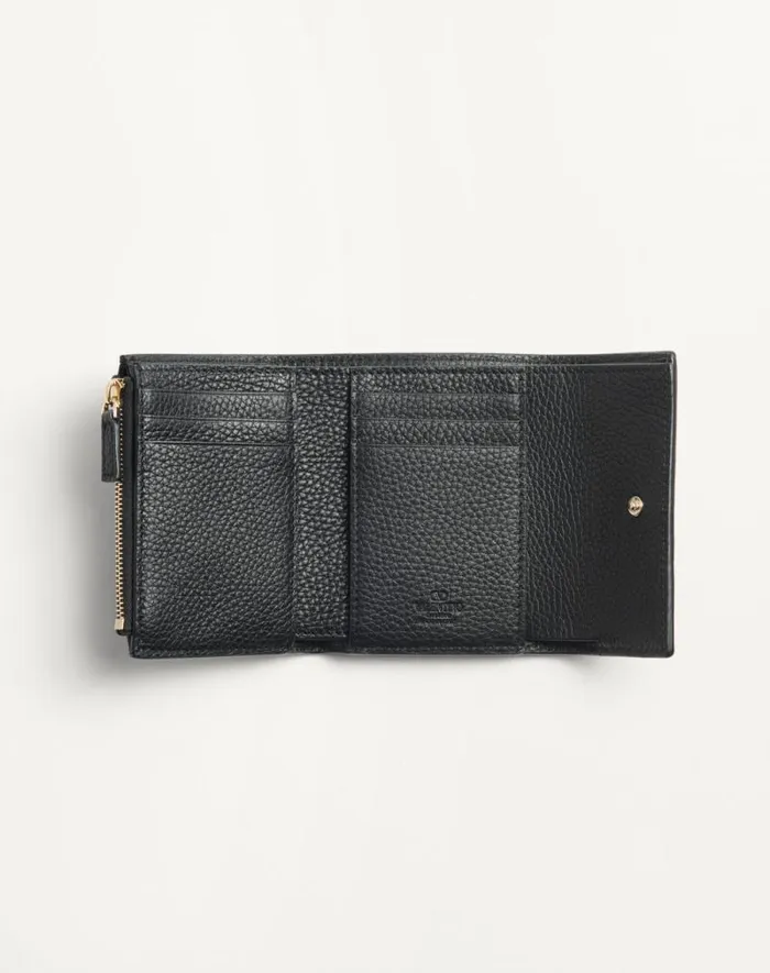 Valentino Wallets And Small Leather Goods Woman Rockstud Trifold Wallet In Grainy Calfskin For Woman In Sky Grey Sky Grey