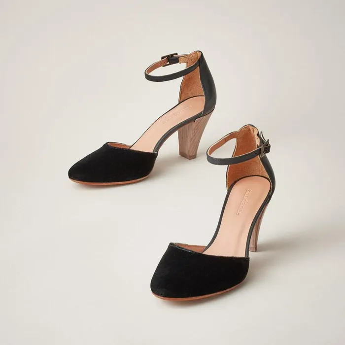 Women Aura Velvet Shoes Black Sundance Catalog Shoes