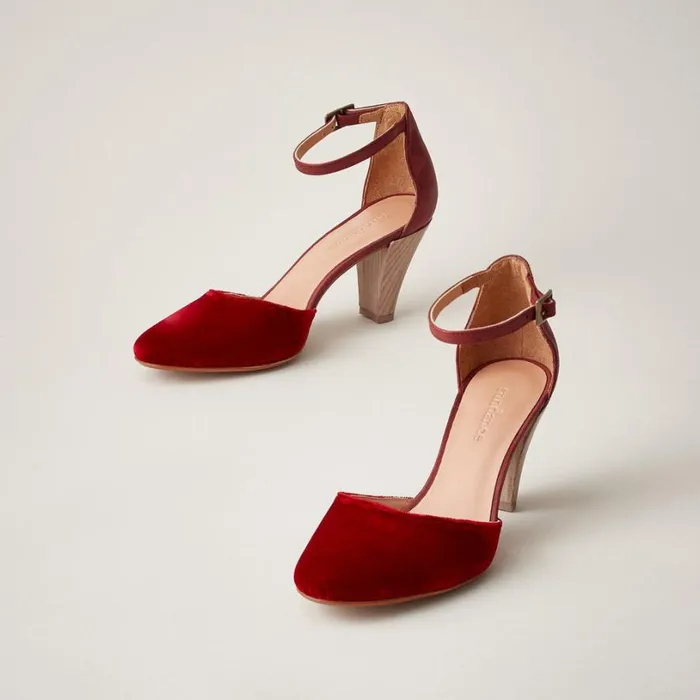 Women Aura Velvet Shoes Black Sundance Catalog Shoes