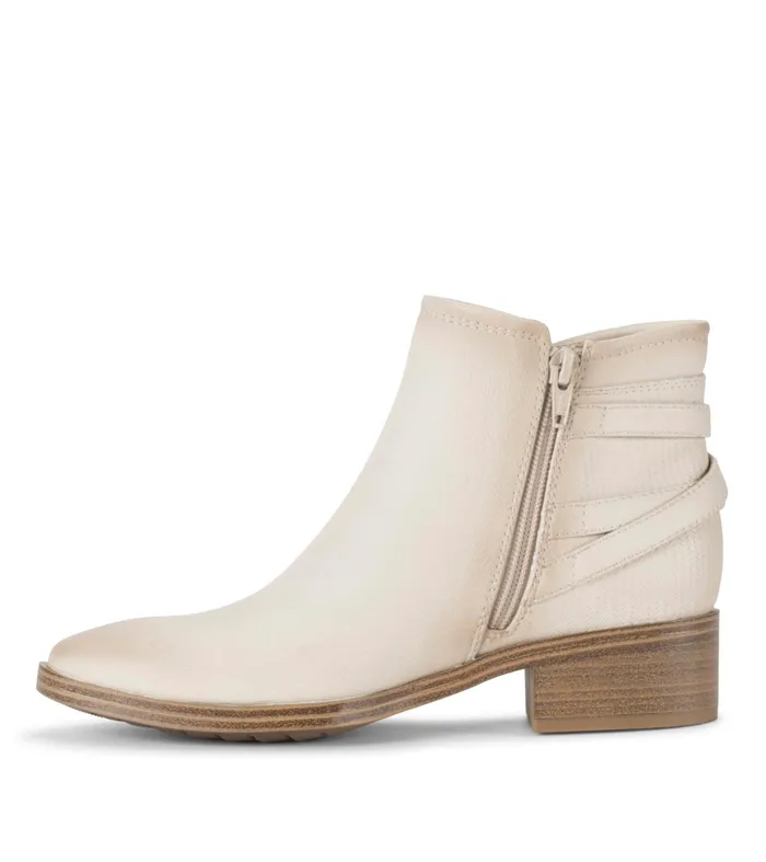 Women Baretraps Booties Mackenzie Bootie Milkyway