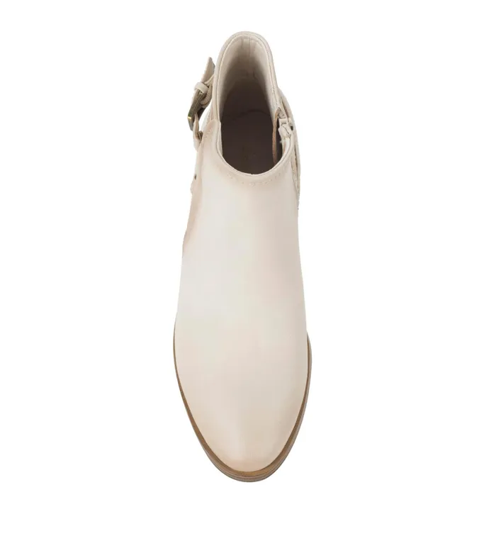 Women Baretraps Booties Mackenzie Bootie Milkyway