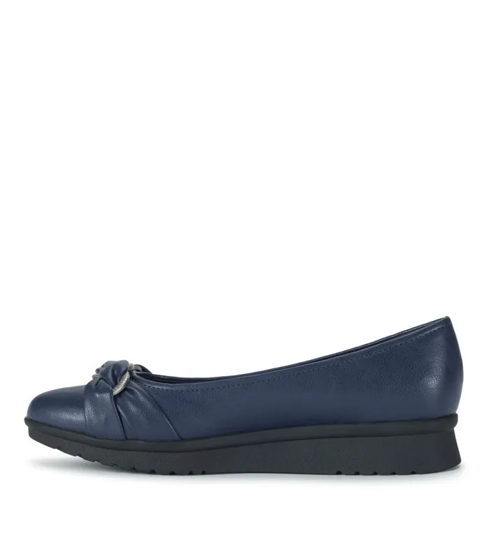 Women Baretraps Flats and Loafers Aurora Flat Midnight
