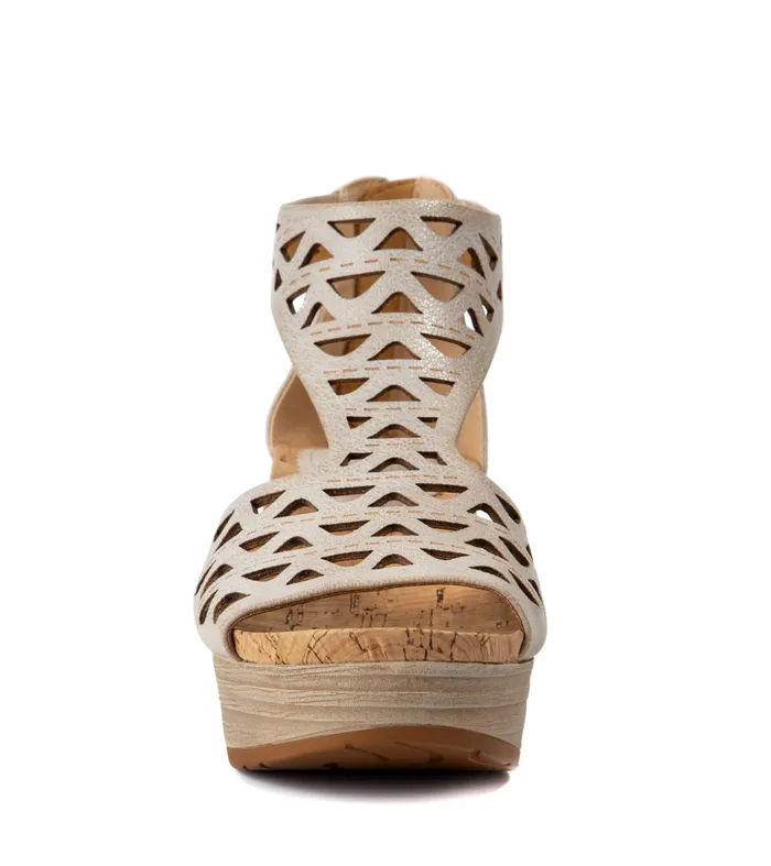 Women Baretraps Wedge Sandals Miriam Wedge Sandal Soft Gold