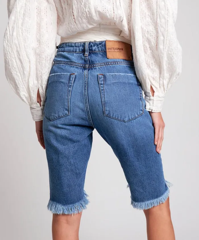 Women DELAWARE CUT OFF ORGANIC SUSTAINABLE TRUCKERS SHORTS One Teaspoon Organic Tees Women DELAWARE CUT OFF ORGANIC SUSTAINABLE TRUCKERS SHORTS One Teaspoon Organic Tees