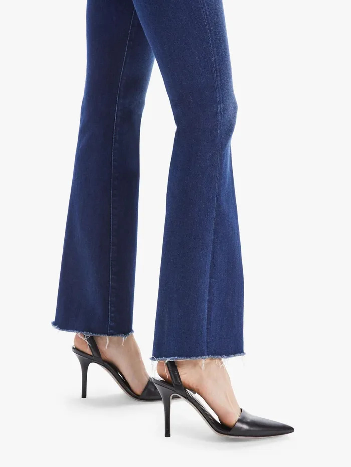 Women Flare Mother Denim The Weekender Fray Dark Blue
