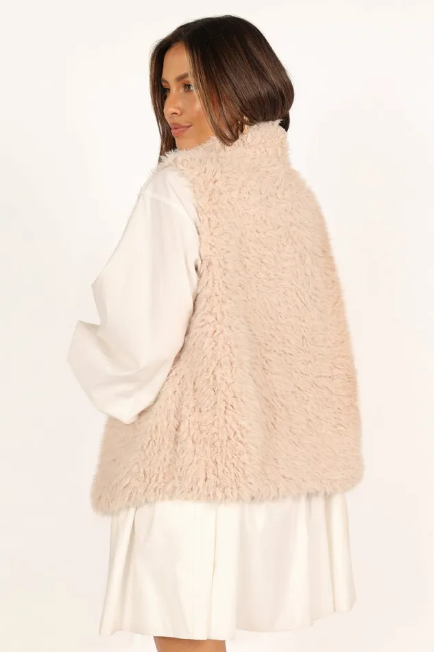 Women Jackets and Coats Petal and Pup Chelsea Faux Fur Open Front Vest Eggshell