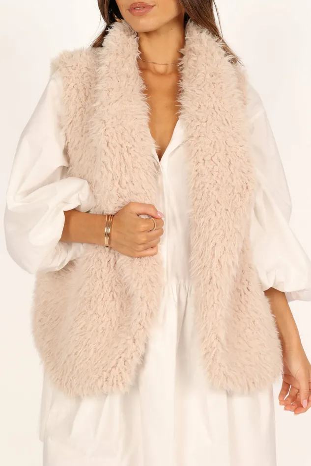 Women Jackets and Coats Petal and Pup Chelsea Faux Fur Open Front Vest Eggshell