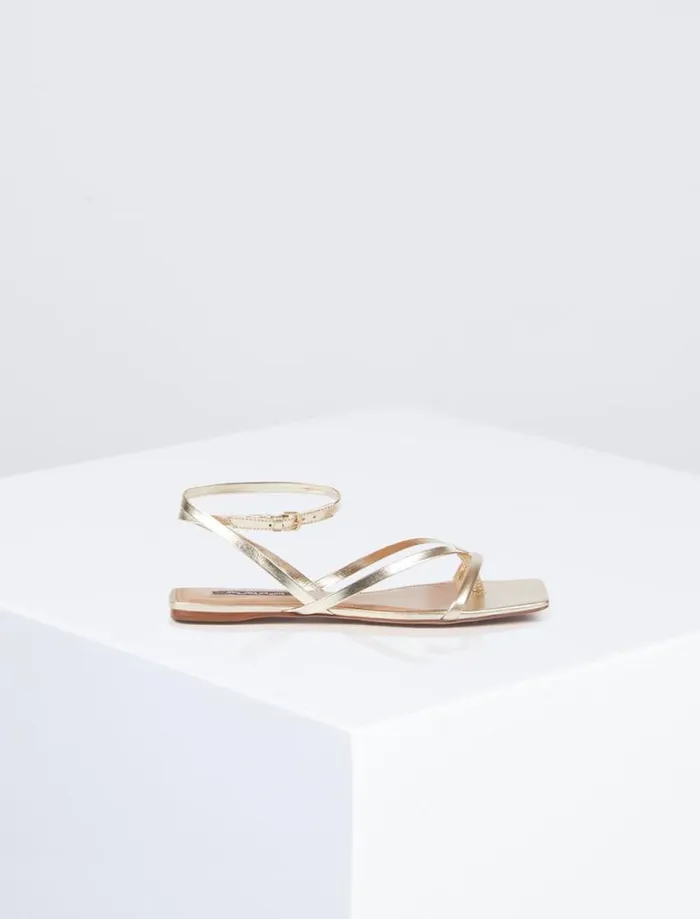 Women Mestico Flat Sandal Platino BCBG Shoes Women Mestico Flat Sandal Platino BCBG Shoes