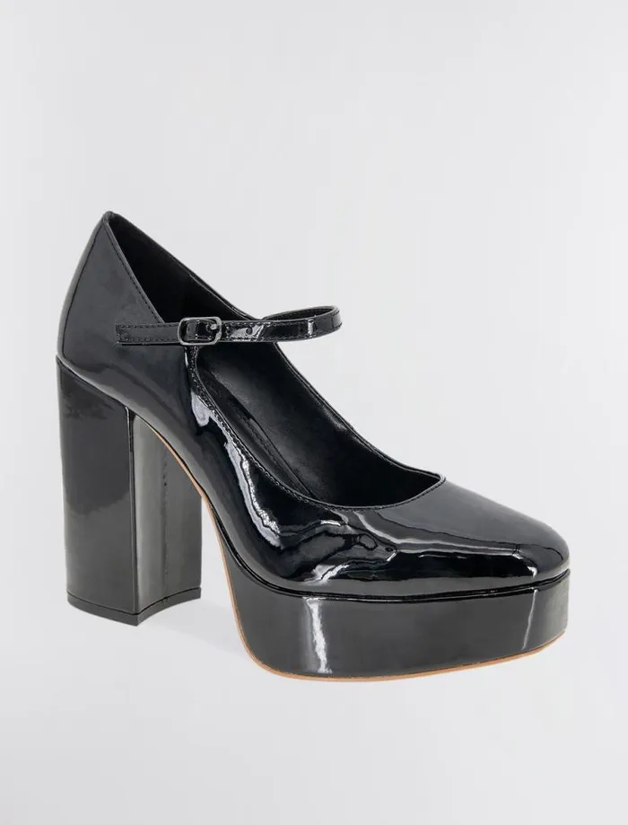 Women Selica Pump Black Patent BCBG Shoes