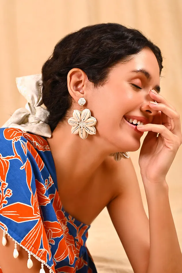 Women Small Accessories America and Beyond Floral Shells Beaded Earrings