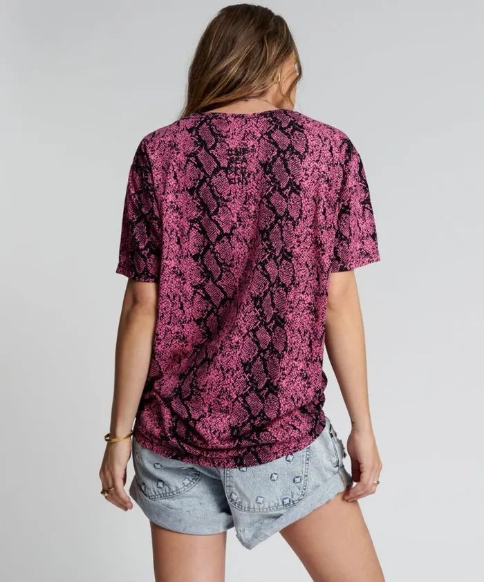 Women SNAKE HAND PRINTED ORGANIC CREW TEE One Teaspoon Organic Tees Women SNAKE HAND PRINTED ORGANIC CREW TEE One Teaspoon Organic Tees