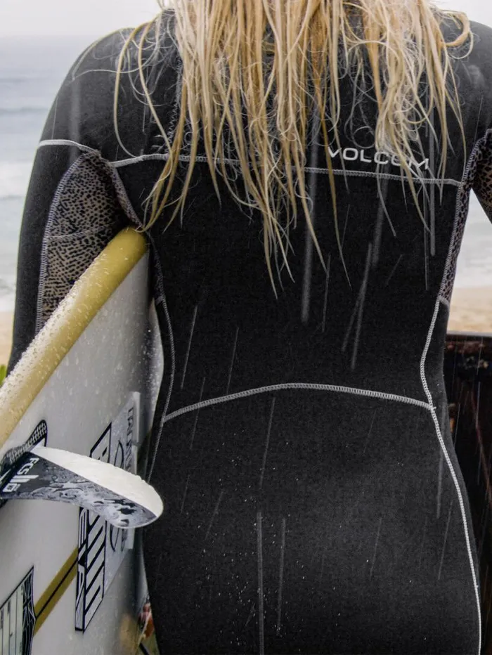 Womens Modulator 2mm Long Sleeve Chest Zip Wetsuit 8211 Black Womens Volcom Swim